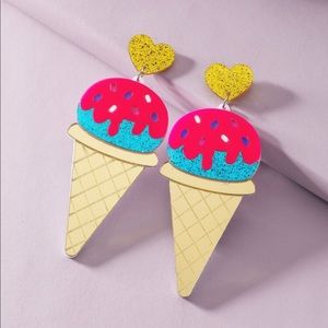 NWT 🔥 Ice Cream Earrings
